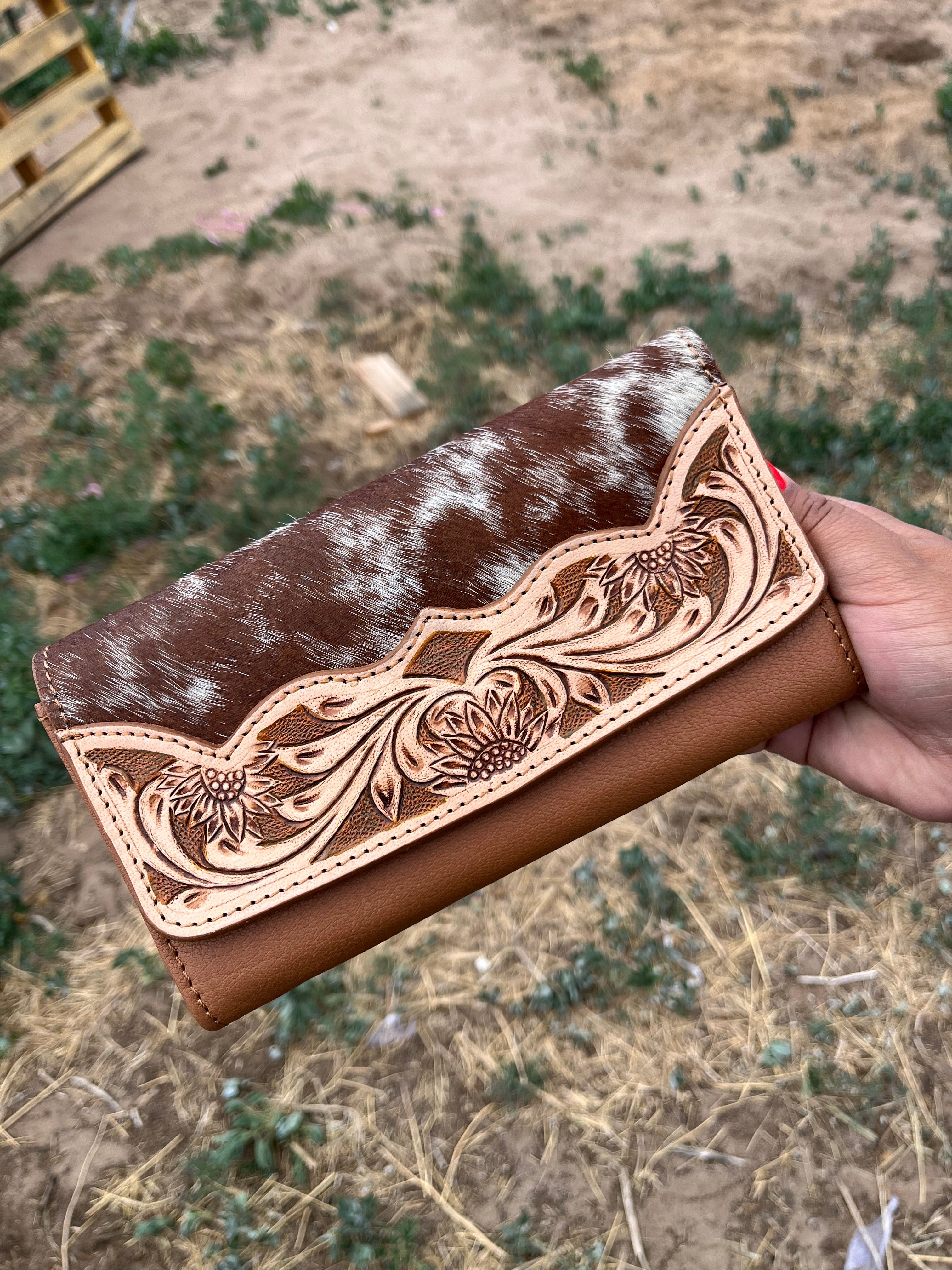 Mocha tooled cowhide wallet